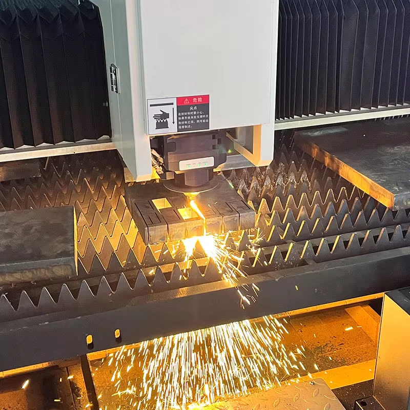 Heavy Duty Sheet Metal Laser Cutting Machine CNC Fiber Laser Equipment with Factory Price