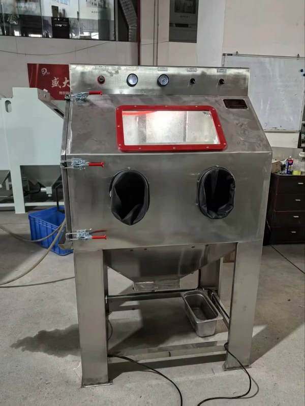 Manual Wet Dry Sandblasting Machine Cabinet for Surface Cleaning and Metal rust Removal Vapour Blasting Cabinet